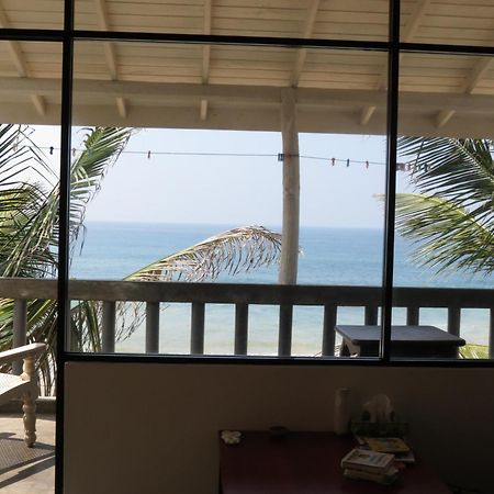 Mountain Wave Hotel And Surfshop Hikkaduwa Room photo